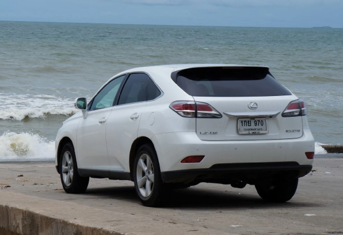 เลกซัสRX270พร้อมถอดสูทลุย!!