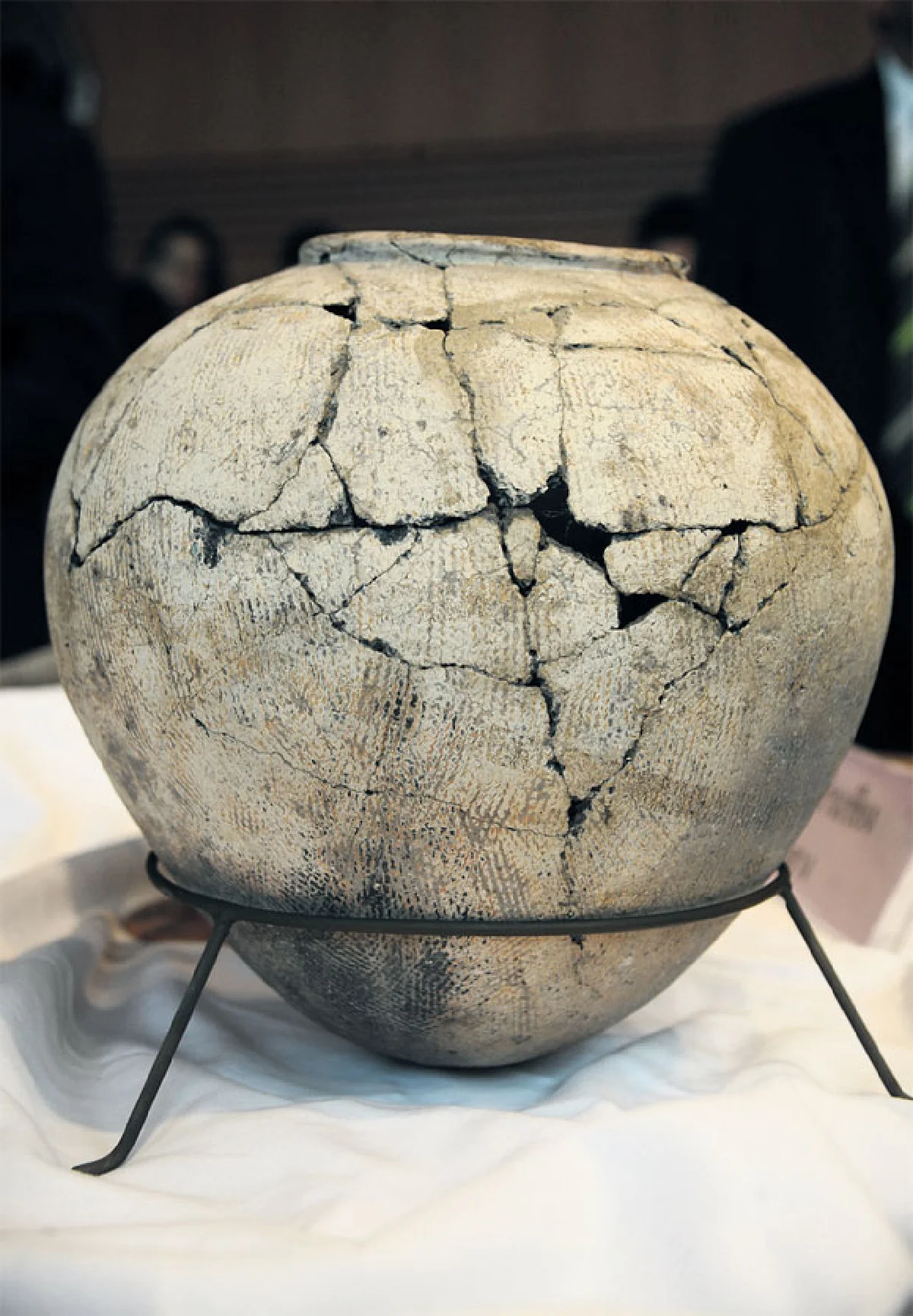 ชาวอเมริกันส่งคืน โบราณวัตถุบ้านเชียงให้ไทย