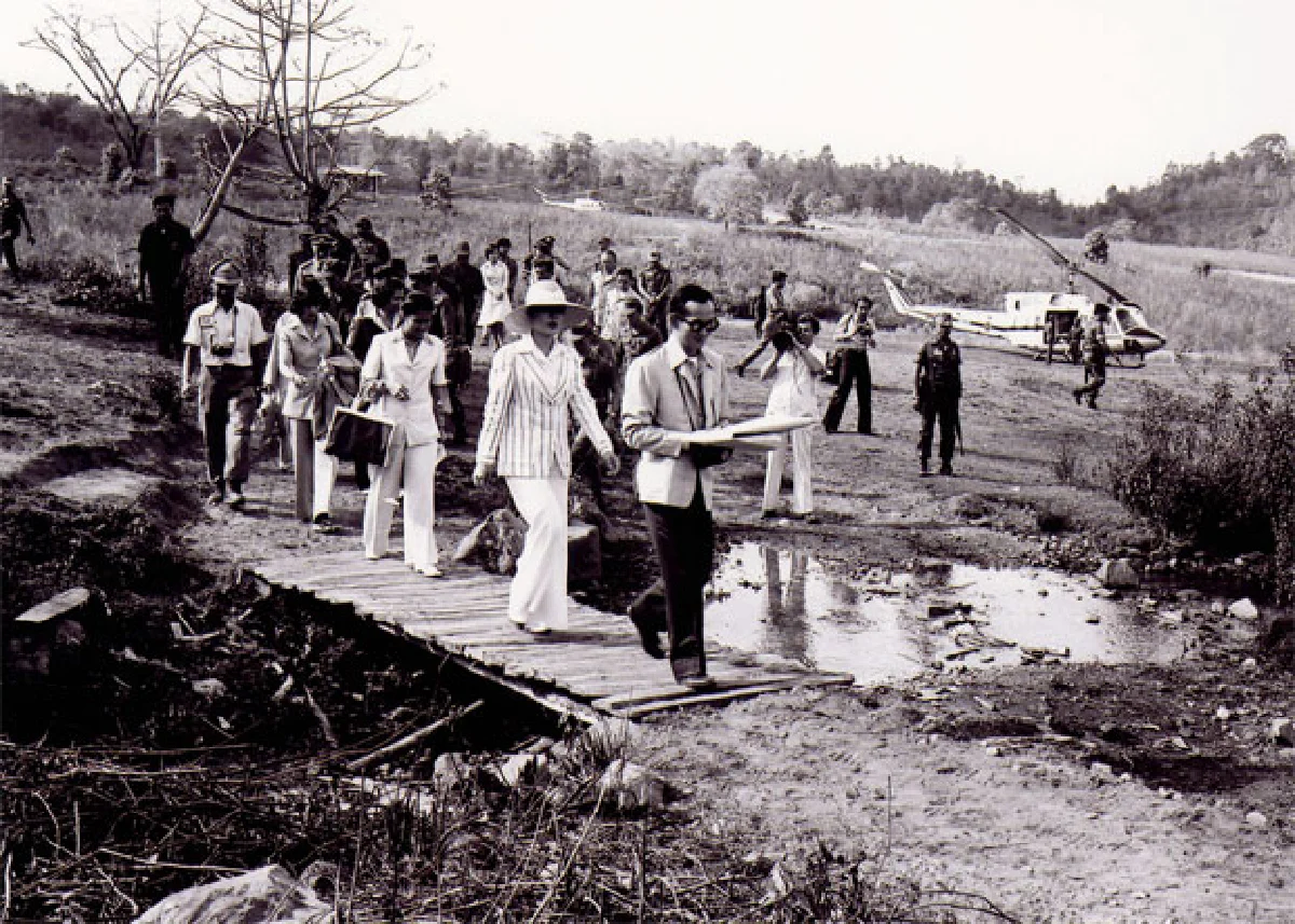 ‘ย่างพระบาทที่ยาตรา’ 50 ปีหลังภาพของแผ่นดิน