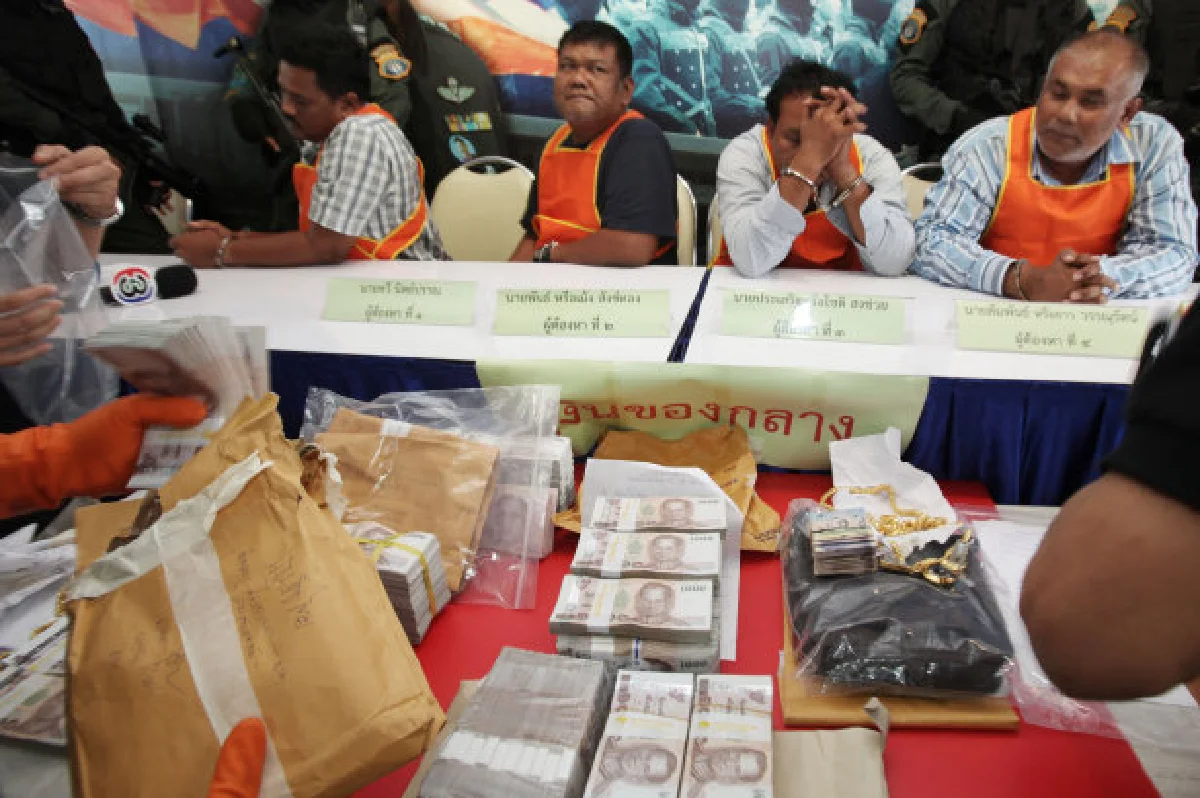 รวบโจรสลัดปล้นเรือขนเงินฉกเกือบ120ล.