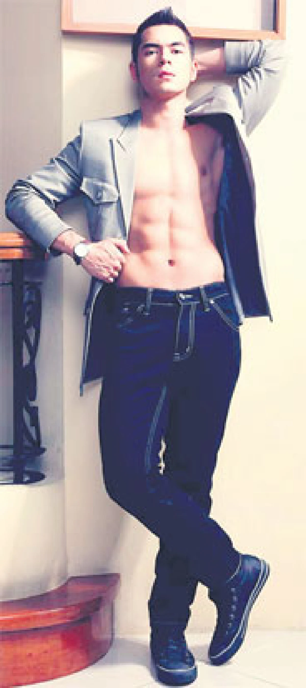 เจค คูเอนกา มีดีมากกว่าหุ่น