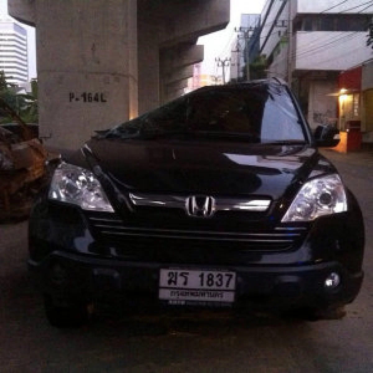 คอนเทนเนอร์หล่นใส่รถน้องชายแบม จณิสตา