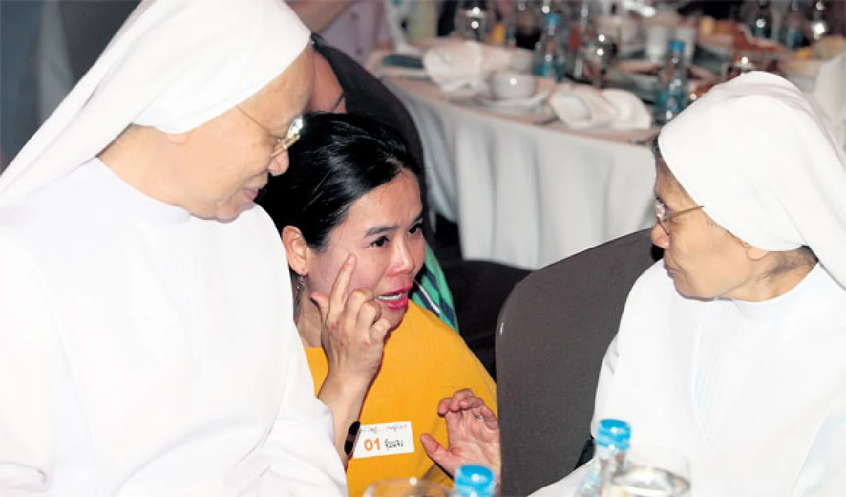 ‘อยากให้ครูรู้ว่าหนูรัก’ กิจกรรมดีๆ ของศิษย์เซนต์โยฯ