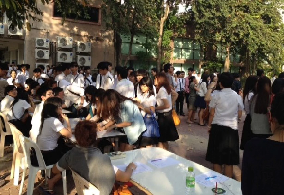 นิสิตม.เกษตรจัดเวทีค้านนิรโทษสุดคึกคัก