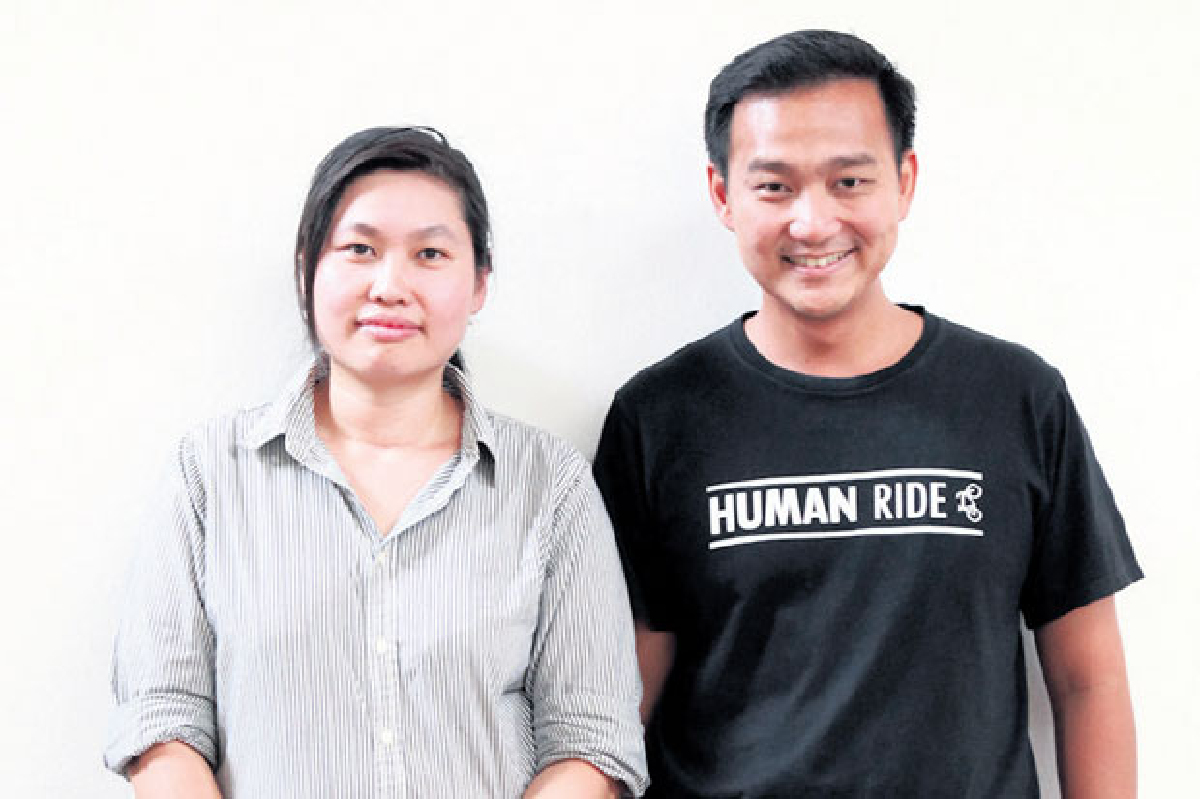 ทรงกลด-พรจรรย์ เพื่อนอุดมการณ์เพื่องานสังคม ทรงกลด-พรจรรย์ เพื่อนอุดมการณ์เพื่องานสังคม