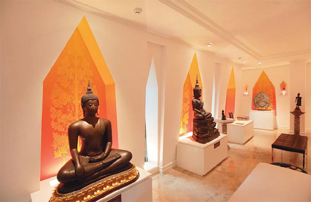 มนต์ขลังพระพุทธรูปและเทวรูปโบราณ ของ ดร.วัลลภ กิ่งชาญศิลป์