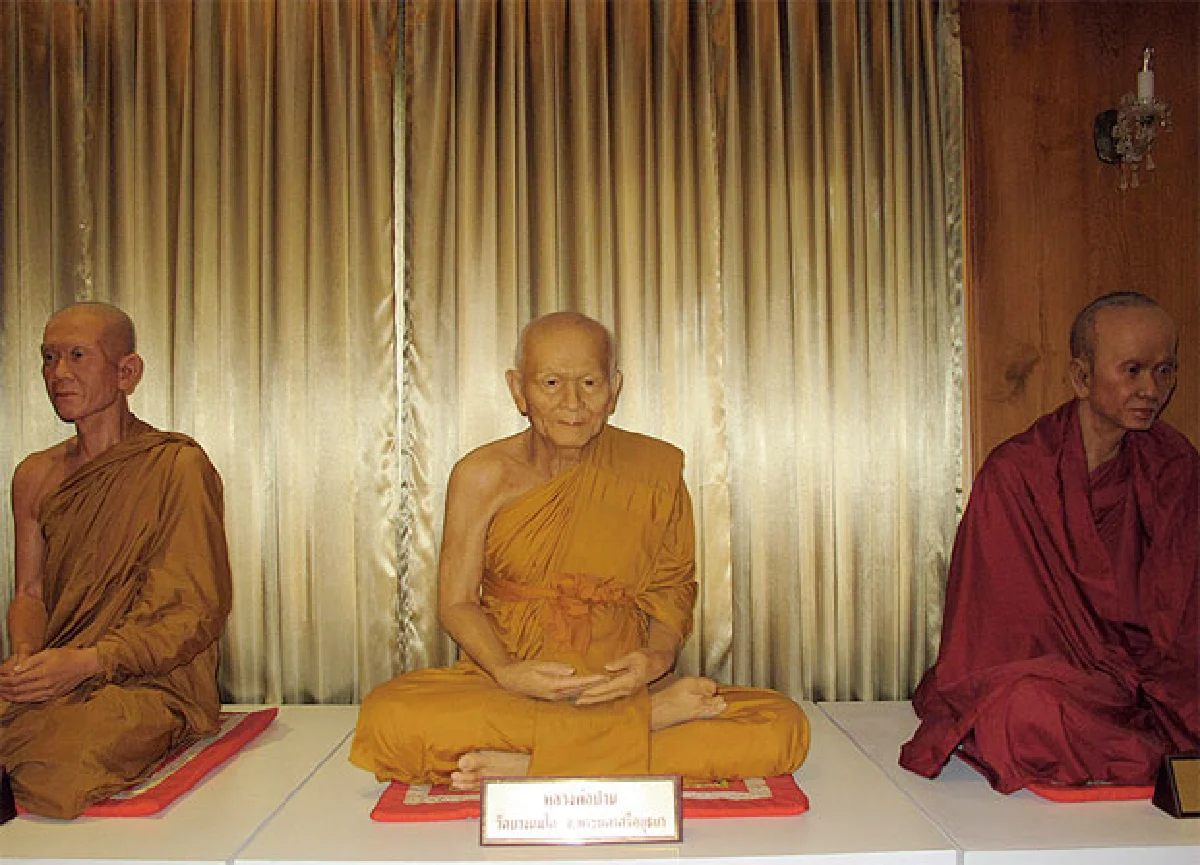 พระกริ่งใหญ่และพระอริยสงฆ์ที่วัดเทวราชกุญชร