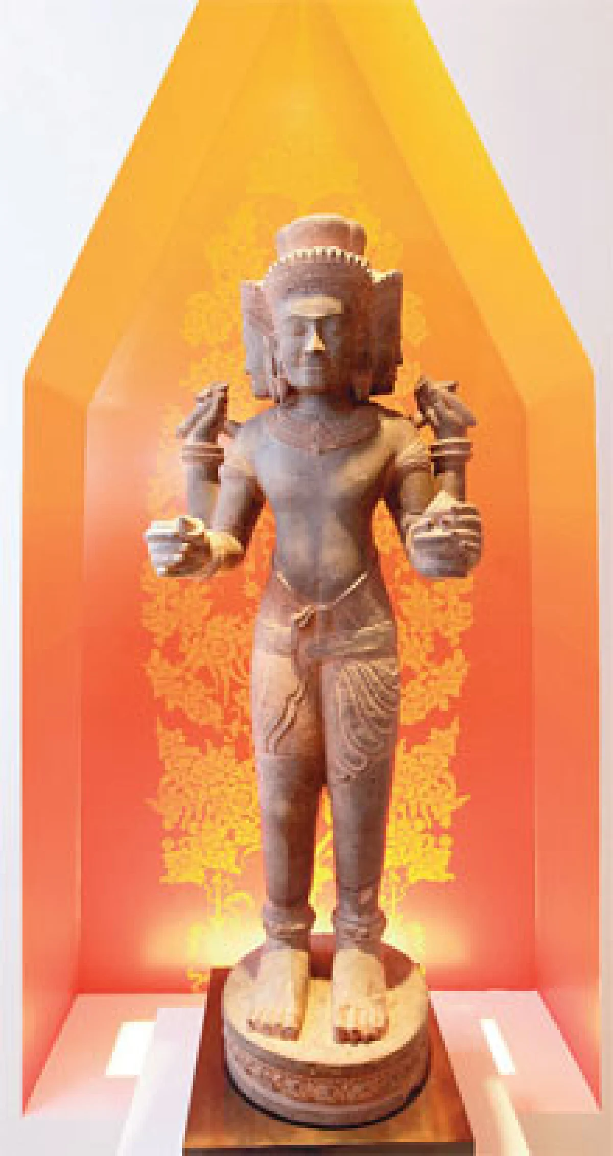 มนต์ขลังพระพุทธรูปและเทวรูปโบราณ ของ ดร.วัลลภ กิ่งชาญศิลป์