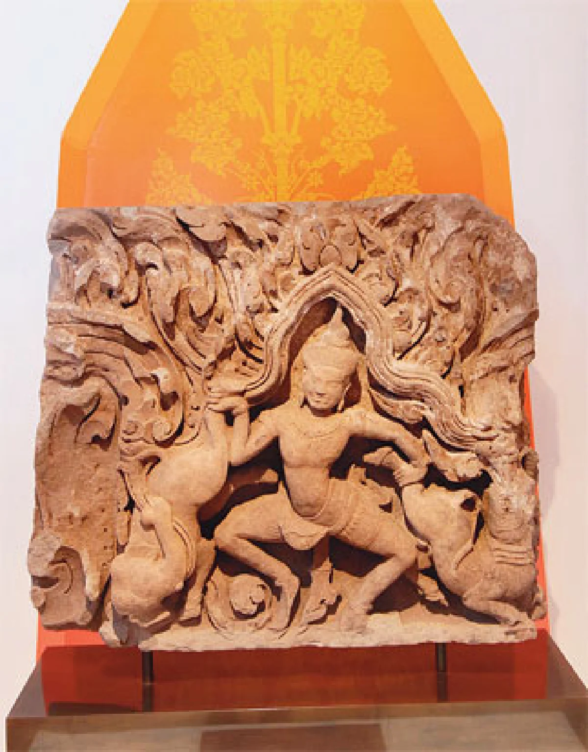 มนต์ขลังพระพุทธรูปและเทวรูปโบราณ ของ ดร.วัลลภ กิ่งชาญศิลป์