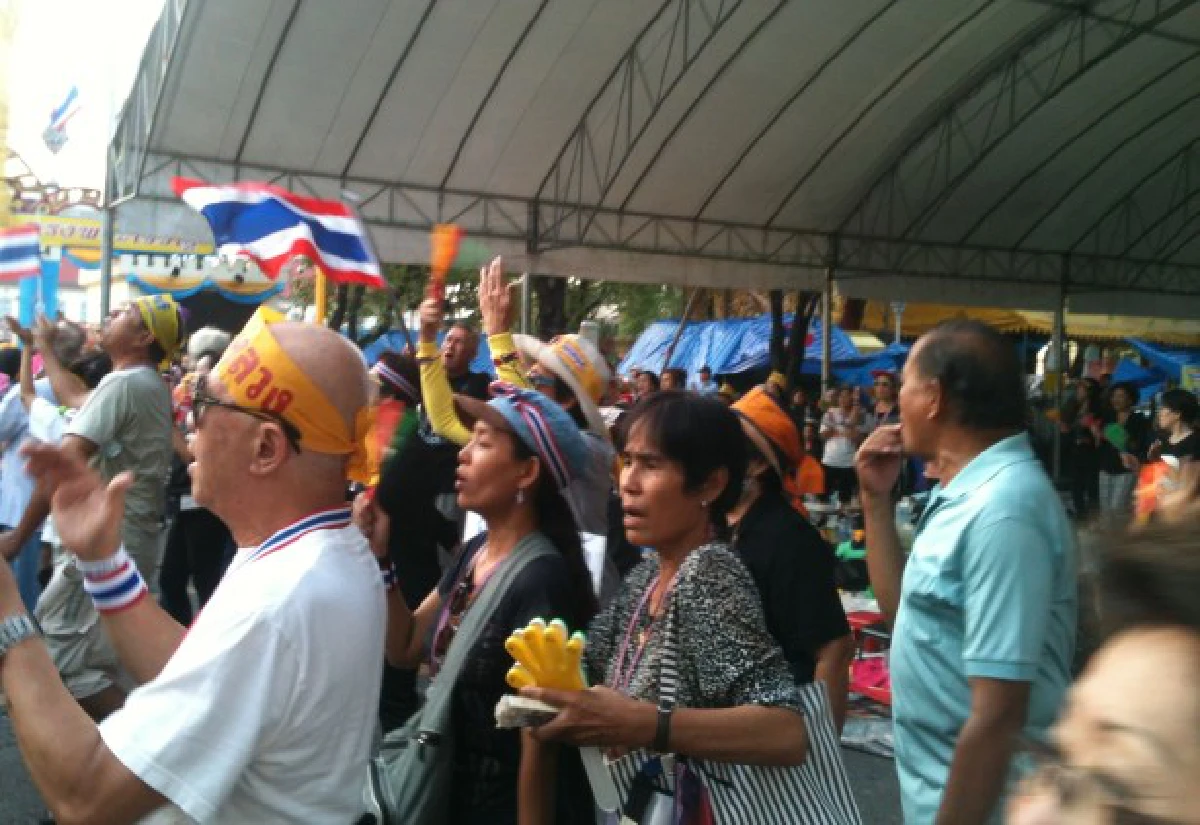 คปท.ยื่นผบ.ทบ.สอบชายชุดดำลอบเข้าประเทศ