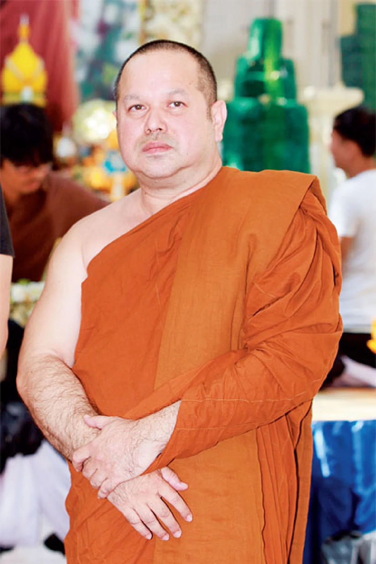 ดอกไม้ถวายแด่...พระของประชาชน