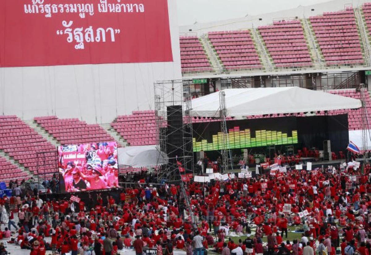 ธิดาจี้สภาลุยแก้รธน.ทั้งฉบับสลายม็อบเที่ยงคืน