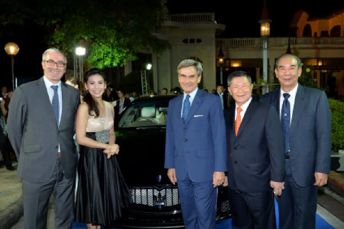 เผยโฉม"มาเซอร์ราติ ควอตโตรปอร์เต้"