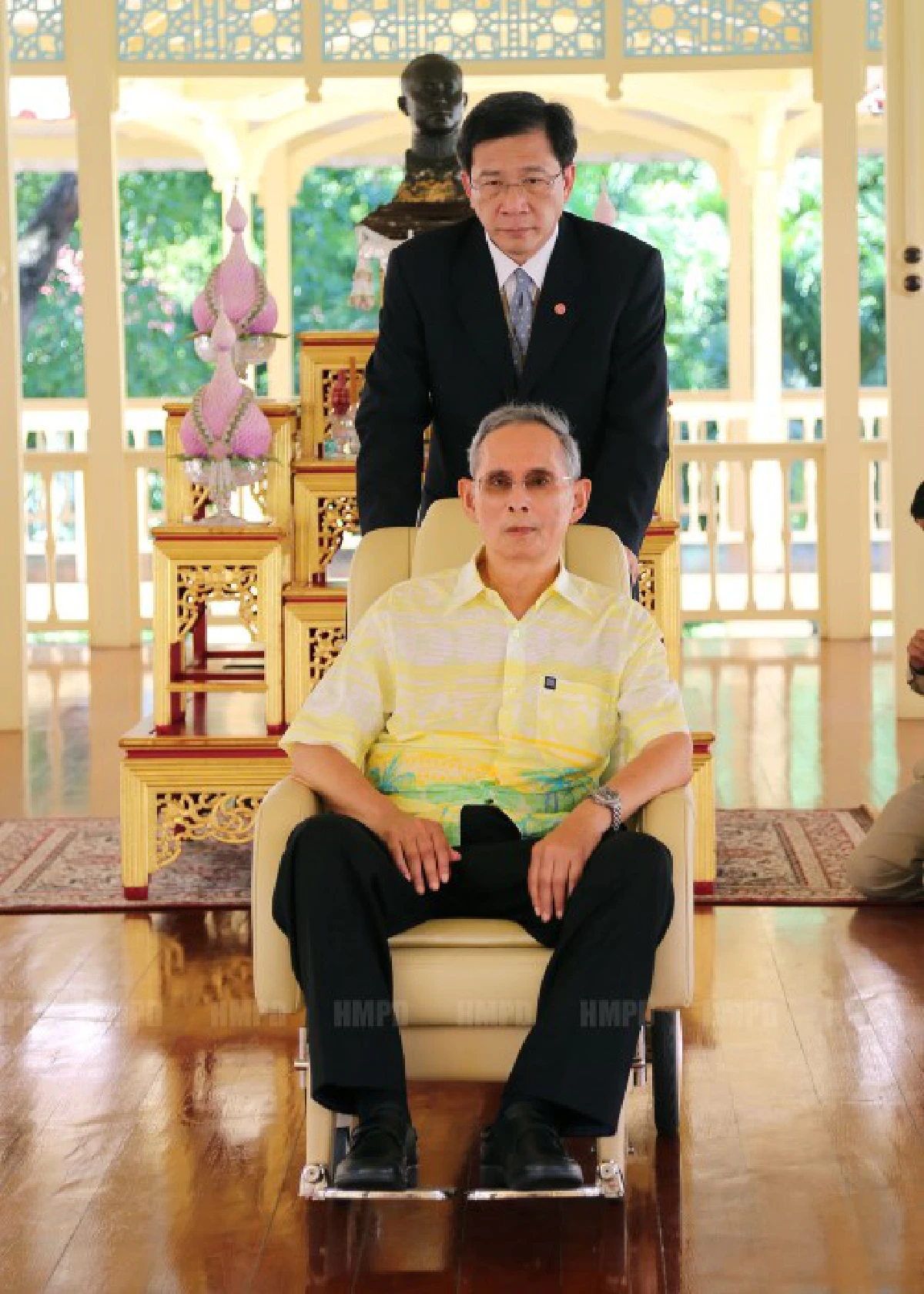 ในหลวงเสด็จฯพระราชนิเวศน์มฤคทายวัน