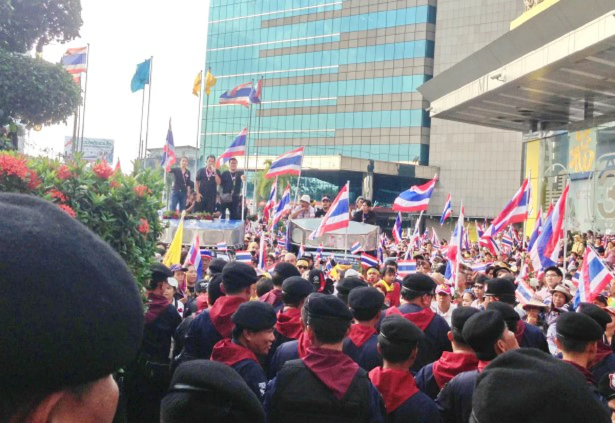"สรยุทธ"ขอบคุณม็อบแสดงออกอย่างสันติ