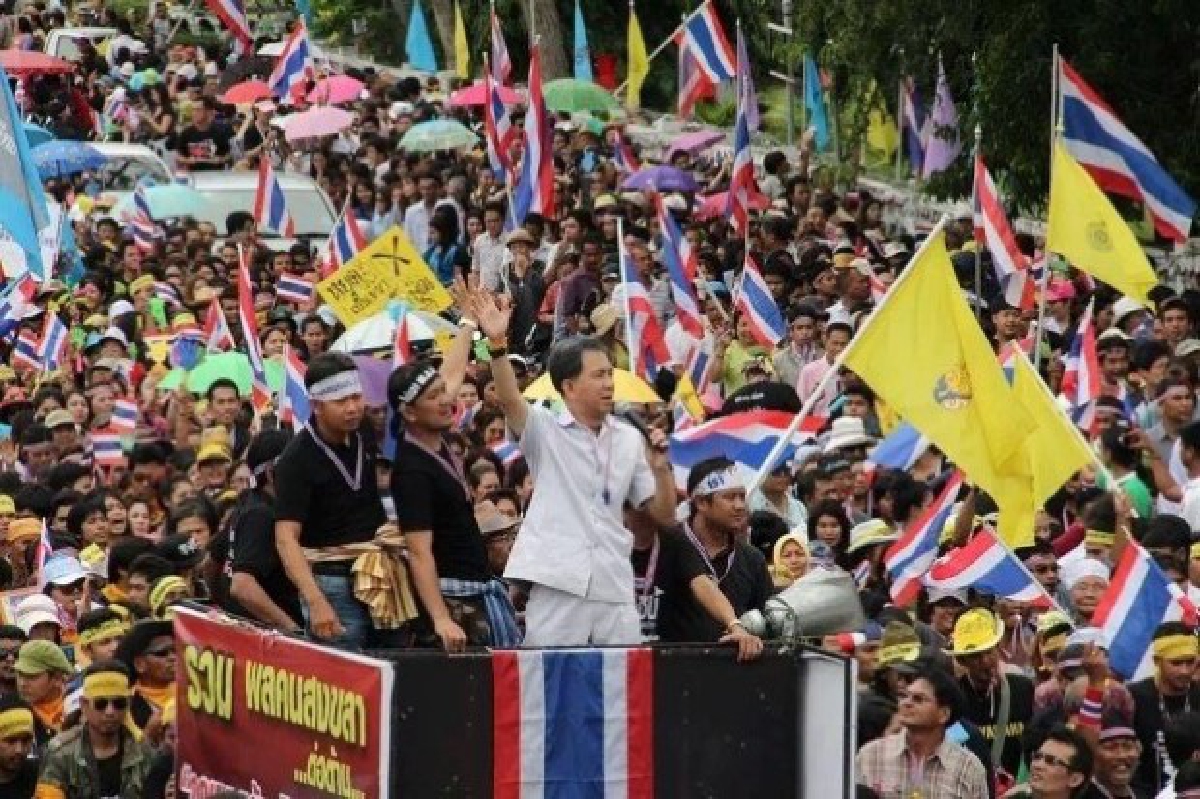 เปิดใจ"ผู้ว่าฯสงขลา"นาทีเจรจาม็อบบุกศาลากลาง เปิดใจ"ผู้ว่าฯสงขลา"นาทีเจรจาม็อบบุกศาลากลาง