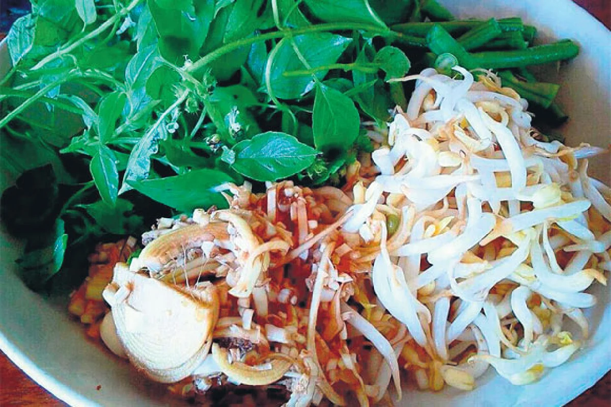 เที่ยวชิม ช็อป เทศกาลขนมจีนประโดก