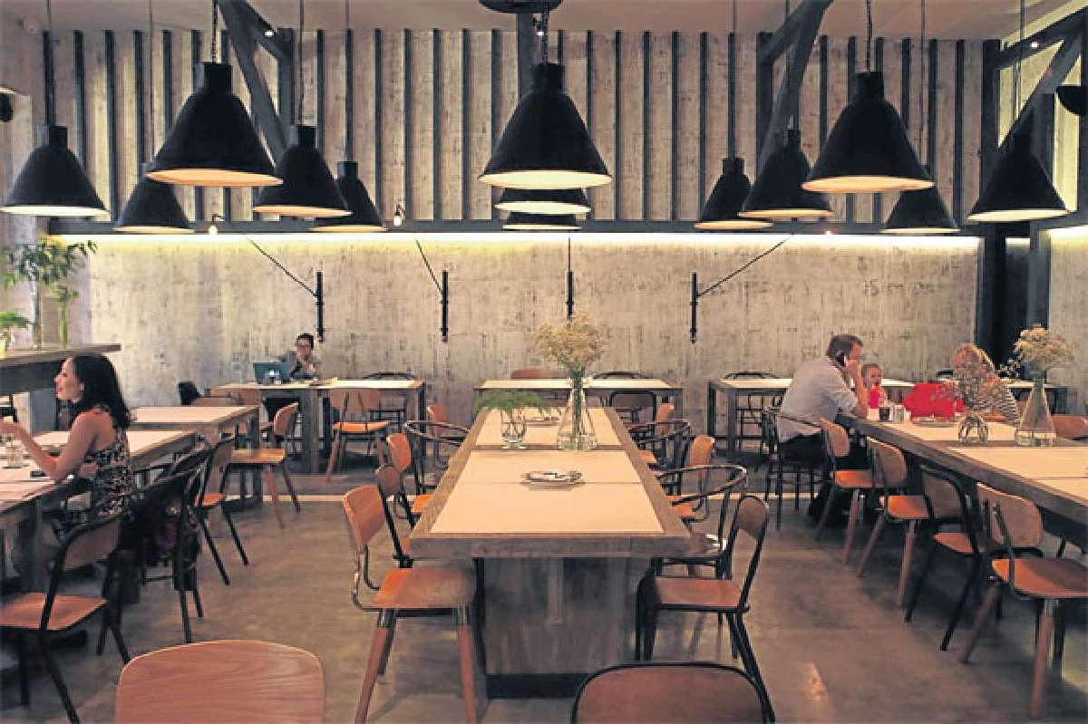 สวรรค์ของนักดื่มกิน ออล ซิกซ์ ทู ทเวลฟ์ @ 39 บูเลอวาร์ด