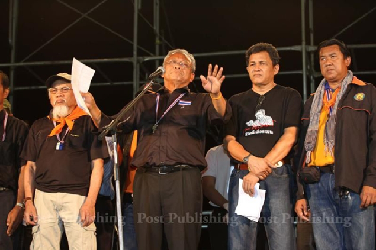 Suthep: Govt falls by Sunday