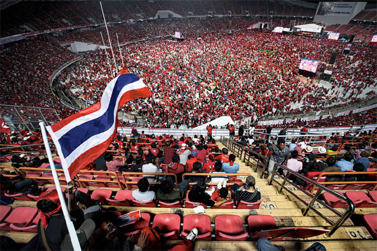 นปช.ปลุกแดง 2 แสนต้านกบฏ สั่งเตรียมพร้อม 'ขั้นสูงสุด' นปช.ปลุกแดง 2 แสนต้านกบฏ สั่งเตรียมพร้อม 'ขั้นสูงสุด'