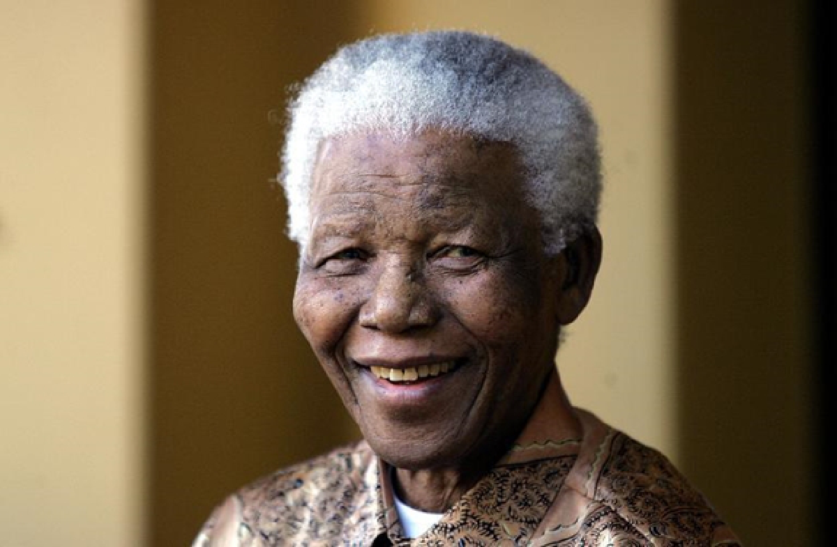 Nelson Mandela dies aged 95