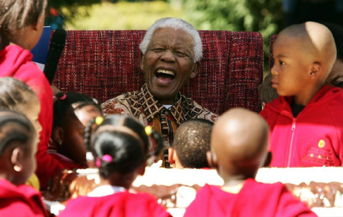 Nelson Mandela dies aged 95