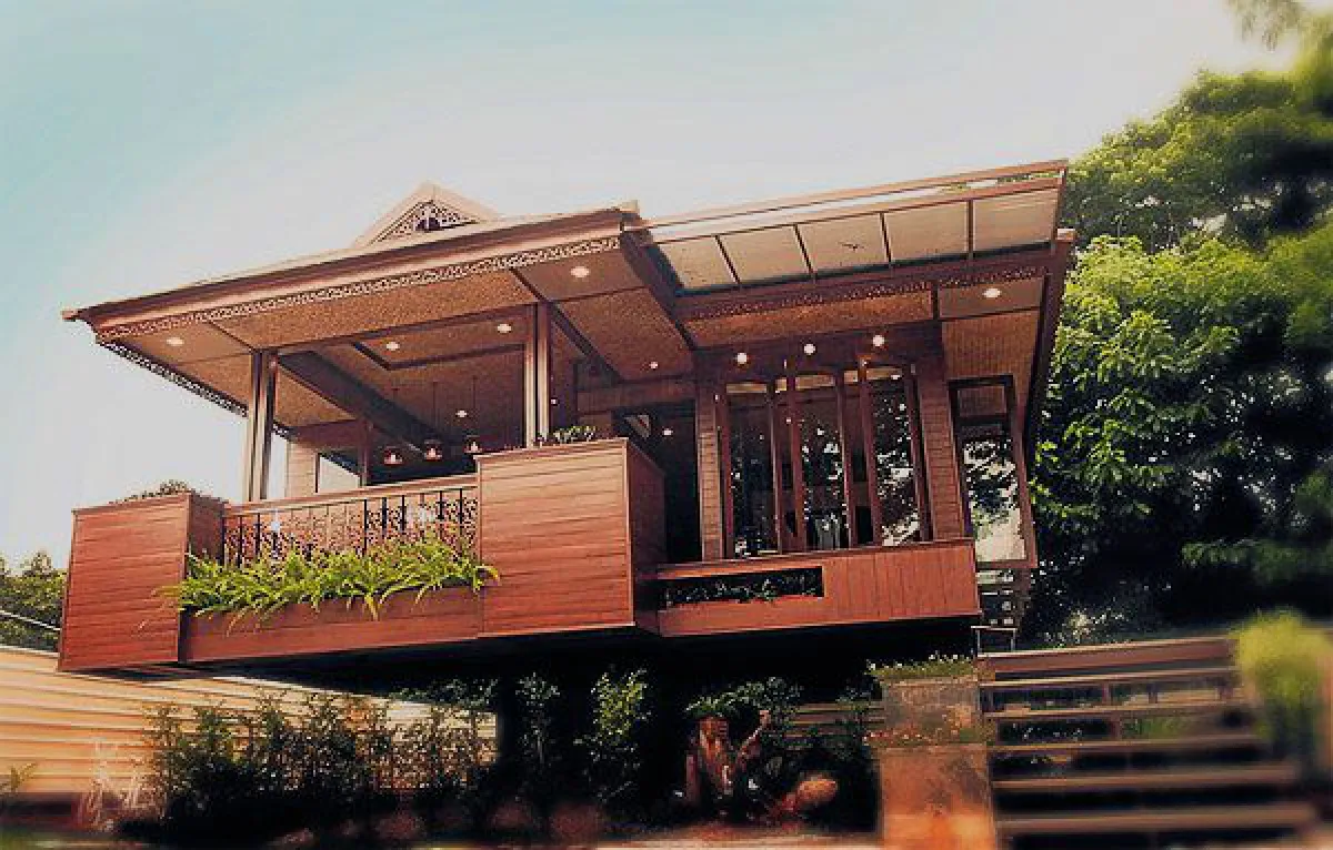 Rotating house to catch sun & wind: Made in Chiang Rai