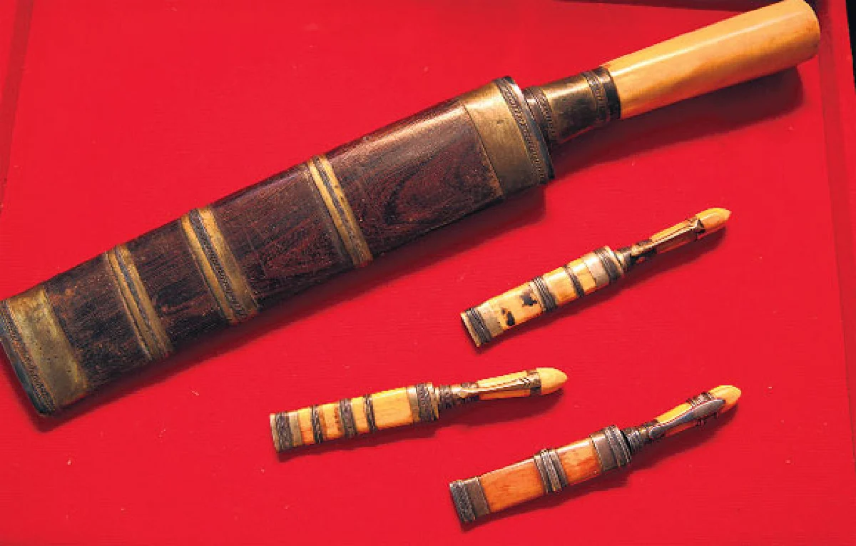 วีระวัฒน์ ศักดิ์ธนะเศรษฐ นักสะสมพระและหินโบราณอายุนับล้านปี