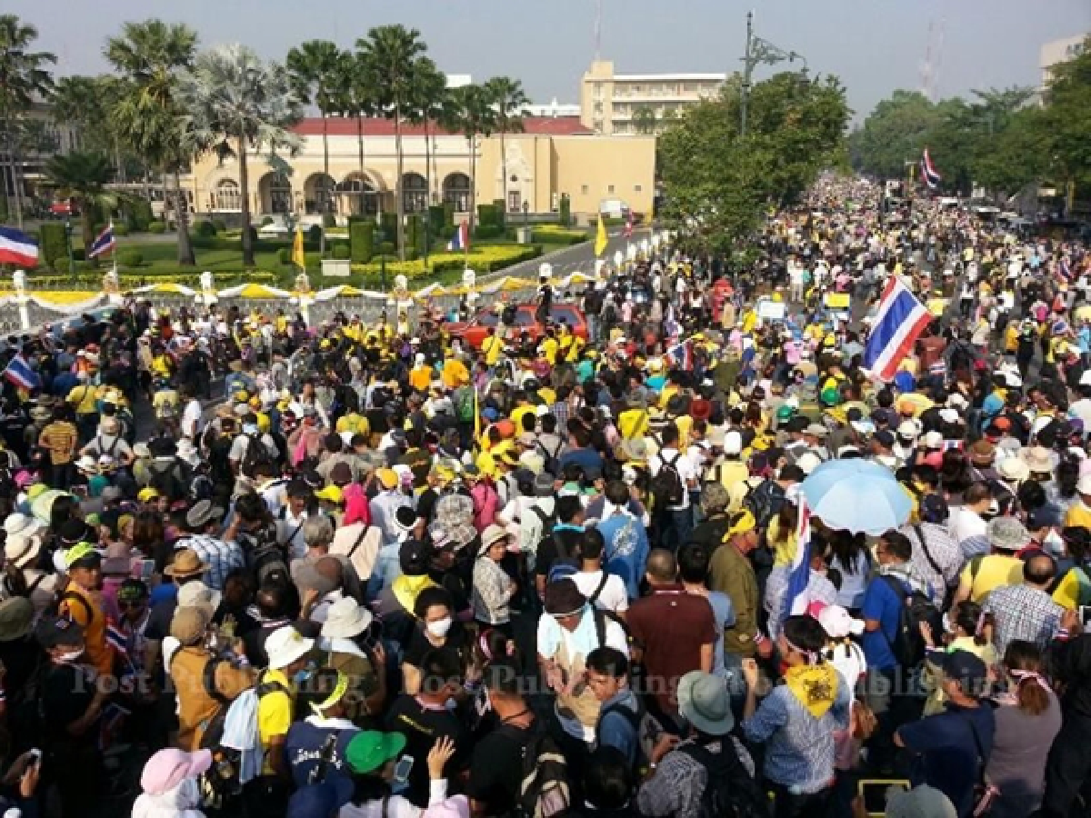 Protests: Marching day, PM dissolves parliament