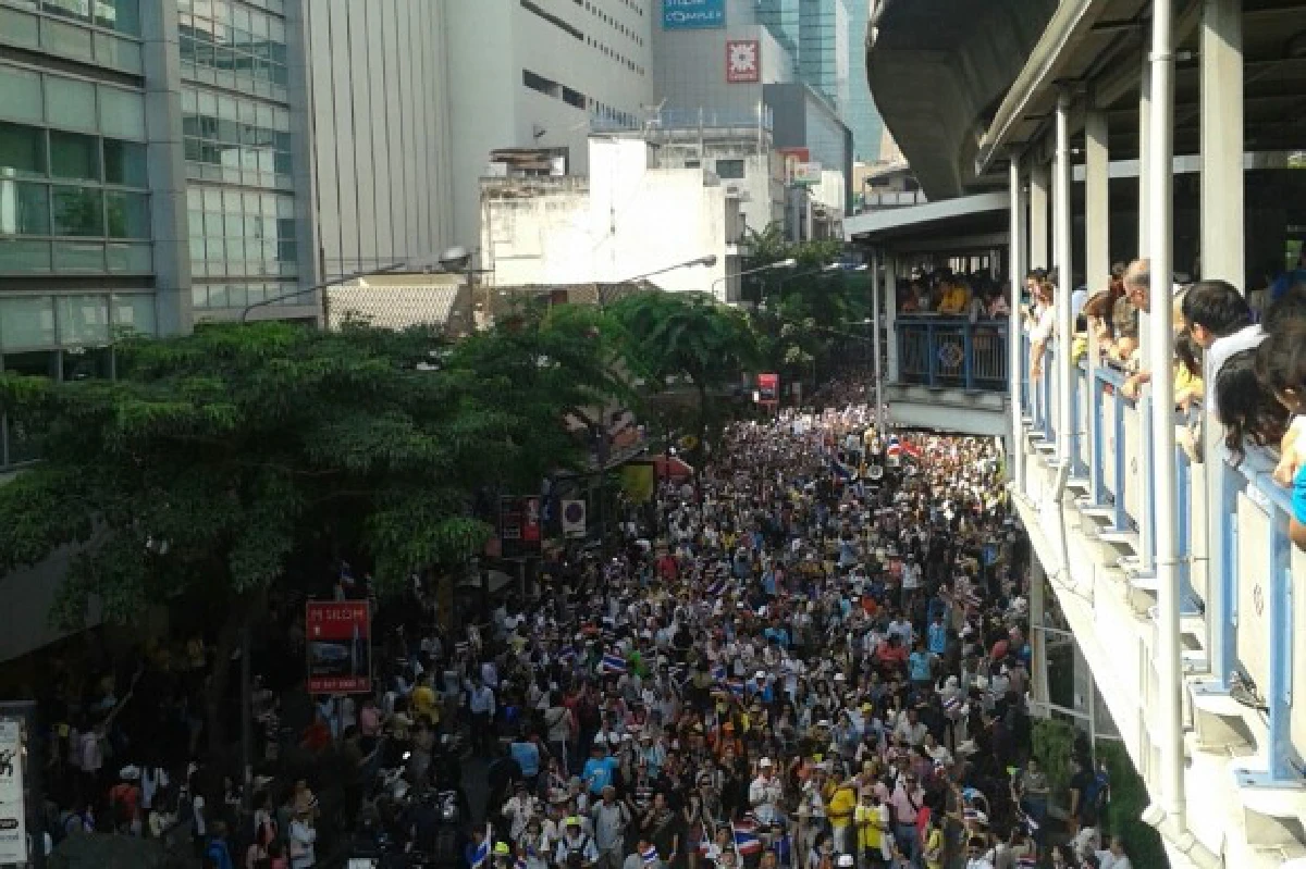 Protests: Marching day, PM dissolves parliament