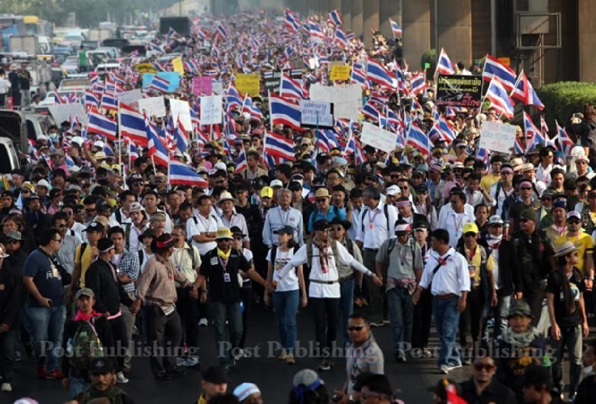 Protests: Marching day, PM dissolves parliament