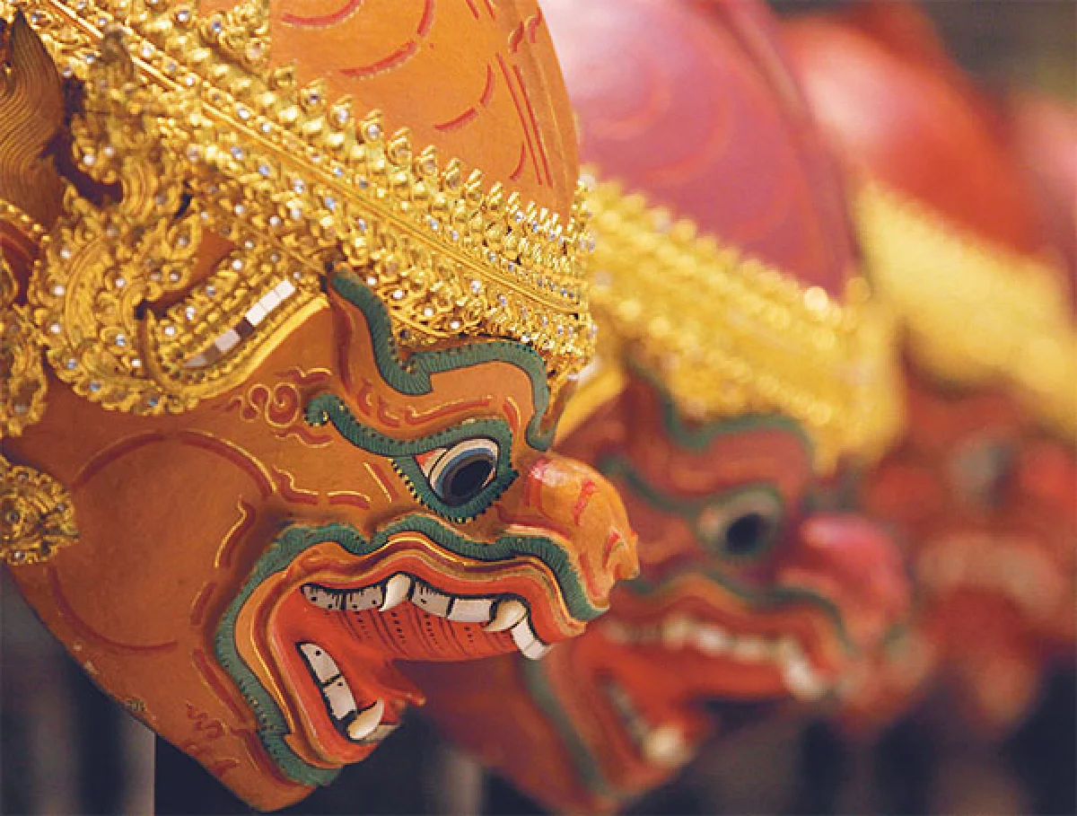 ได้เวลาปิดฉาก ‘ถอดหัวโขน’