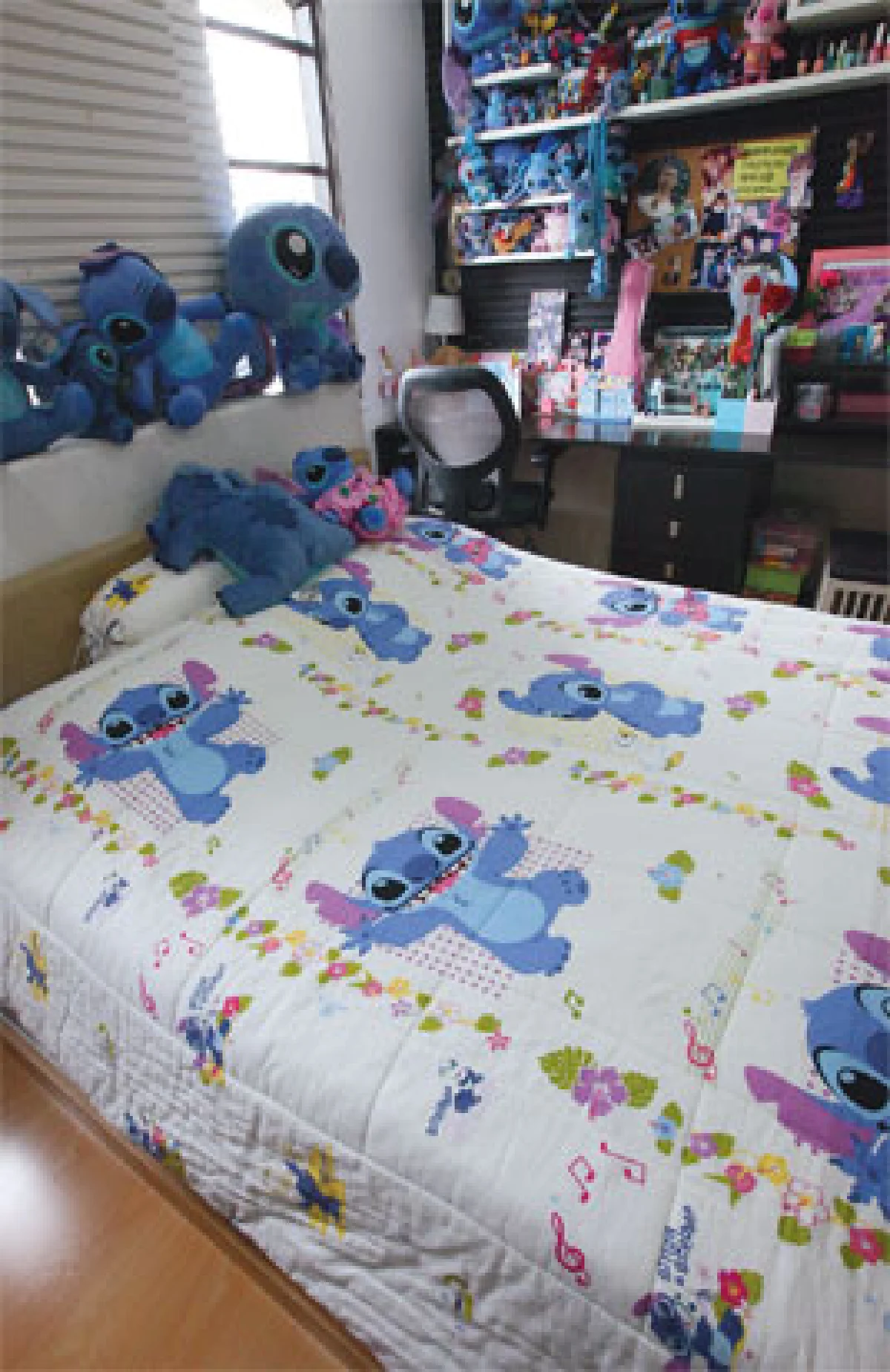 บ้านครอบครัวสุขสันต์ มิลค์ แคนดี้มาเฟีย