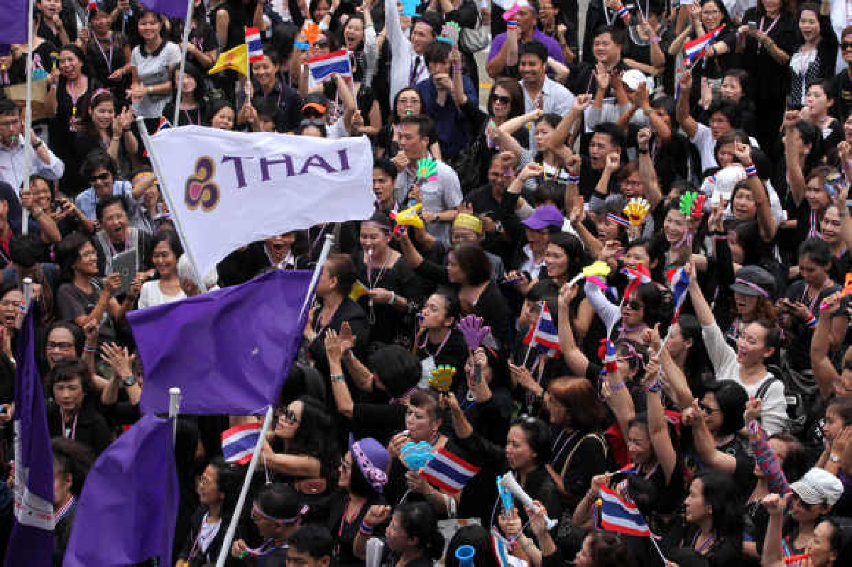 สหภาพบินไทยจี้"อำพน"ลาออก สหภาพบินไทยจี้"อำพน"ลาออก
