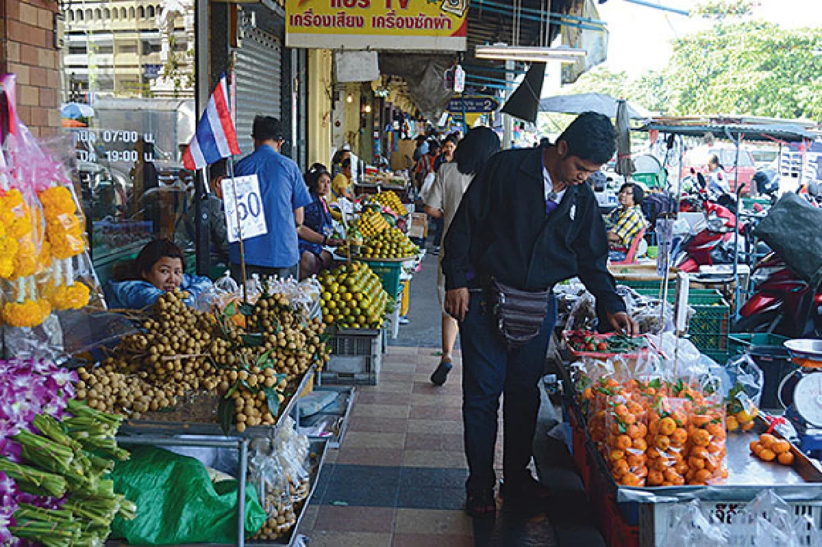 ลุยถิ่นข้าวหมูแดง ตลาดบนล่าง นครปฐม