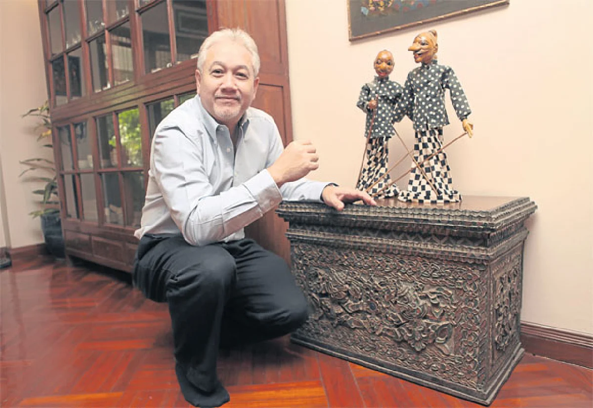 ชมความงามศิลปะผ่านของสะสมโบราณ ของ เกียรติ สิทธีอมร