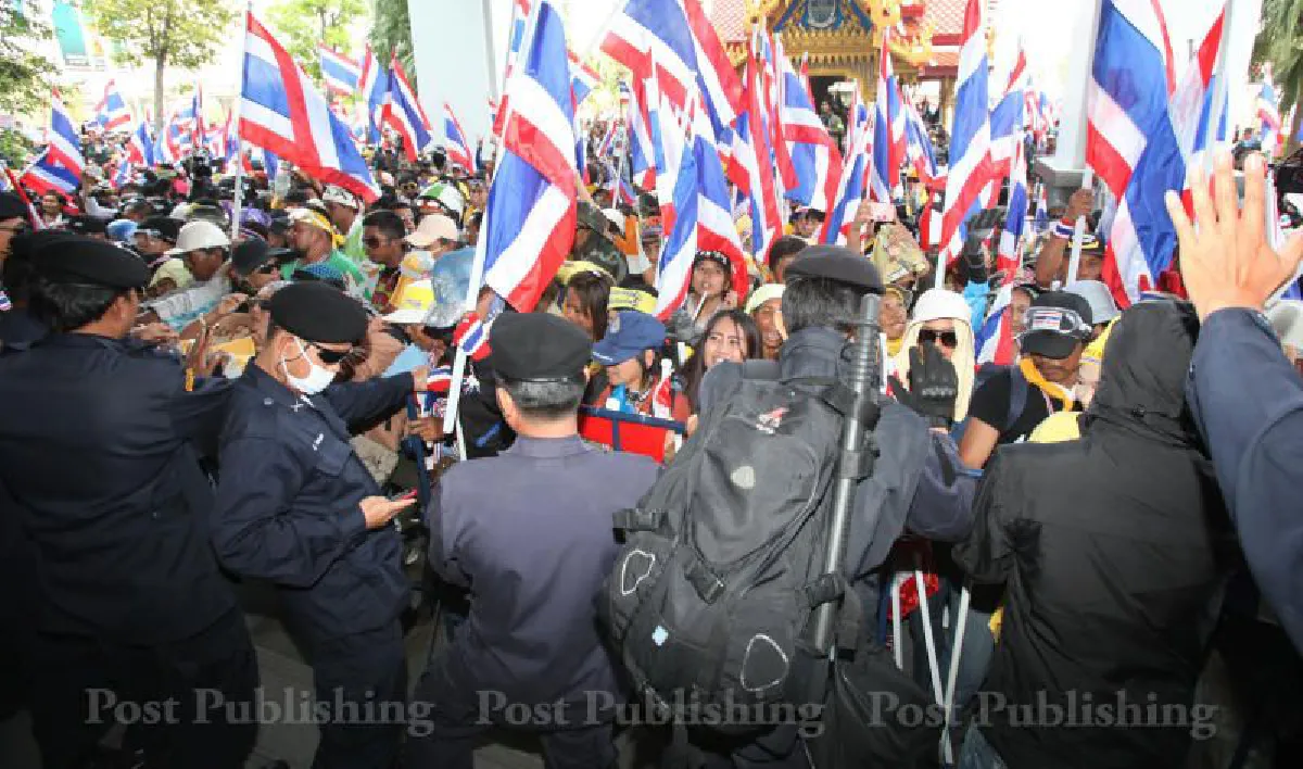 Election confrontation begins (updated regularly)
