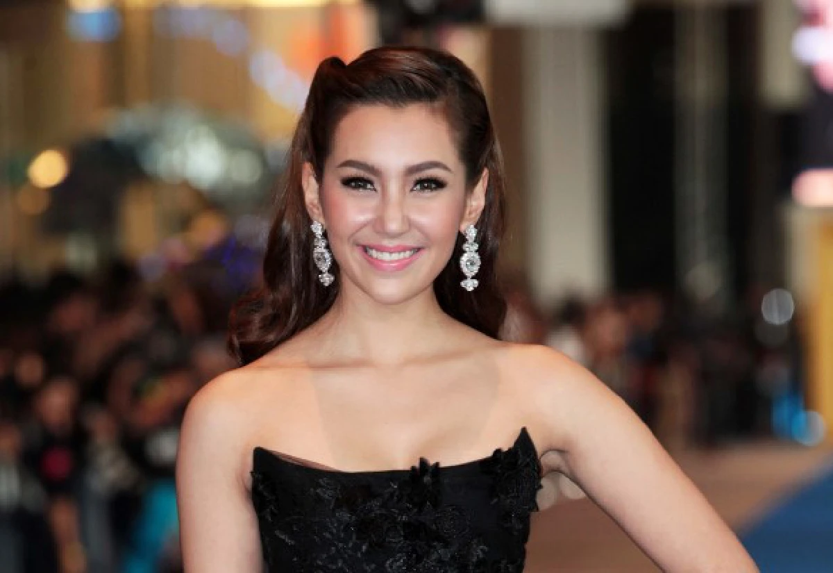 10ฉายาดาราแห่งปี2556