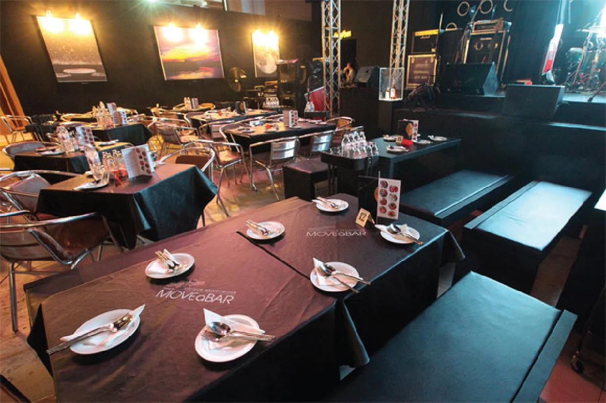 งานฉลองใต้แสงจันทร์ แสงโสม มูฟอะบาร์