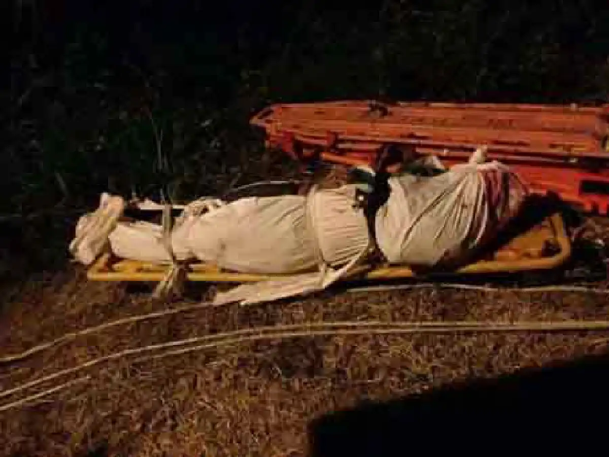 รถทัวร์ตกสะพานห้วยตองดับ30ศพ