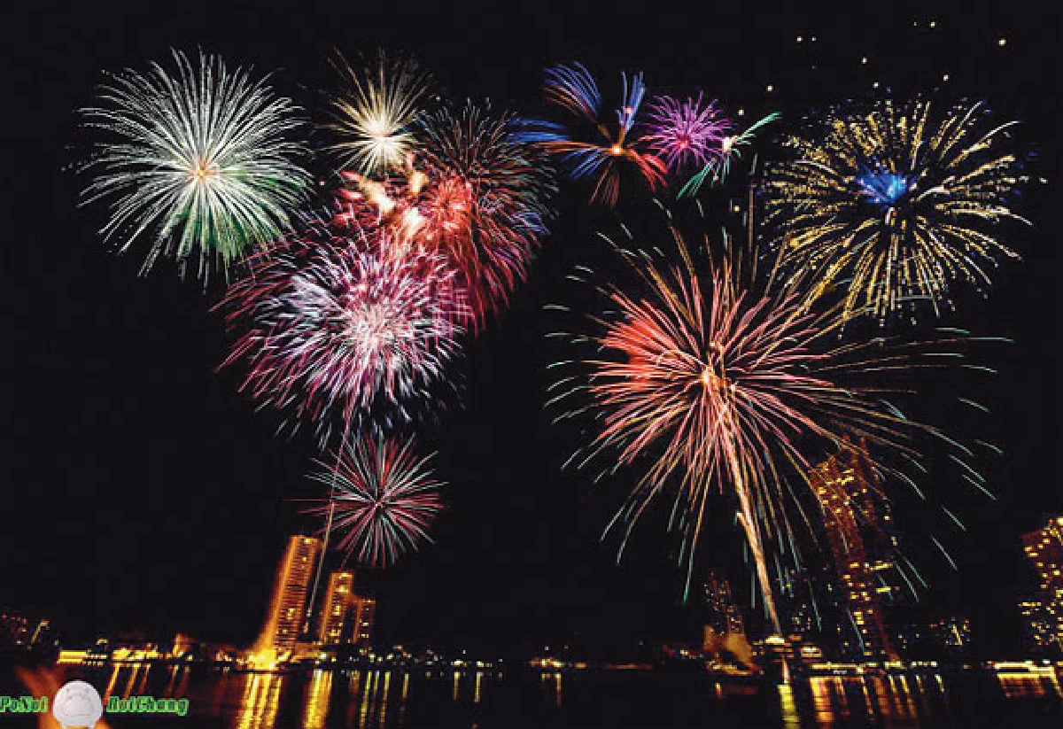 นับถอยหลังสู่ปี 2557 ต้อนรับปีม้าคึกคัก