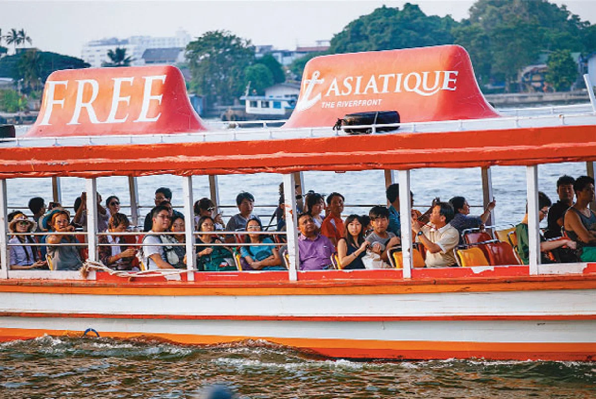 นับถอยหลังสู่ปี 2557 ต้อนรับปีม้าคึกคัก