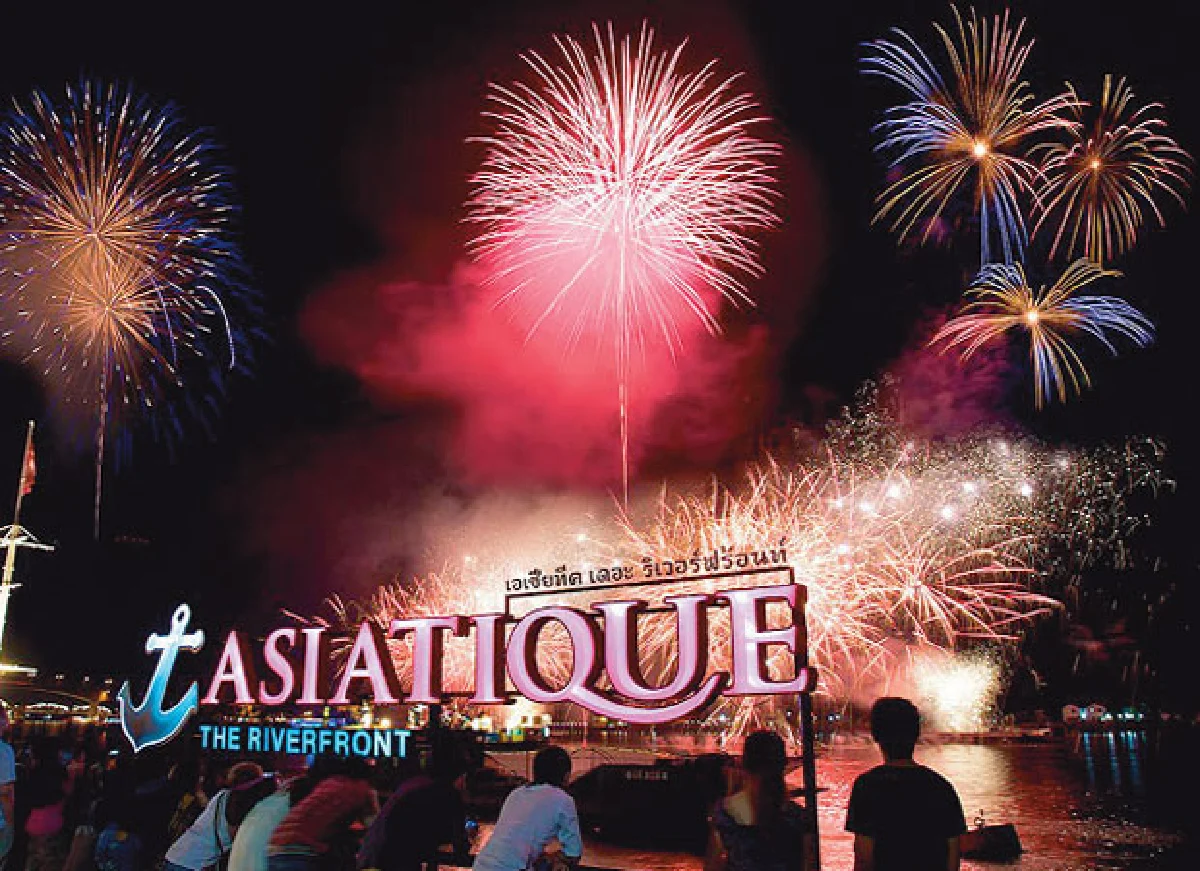 นับถอยหลังสู่ปี 2557 ต้อนรับปีม้าคึกคัก