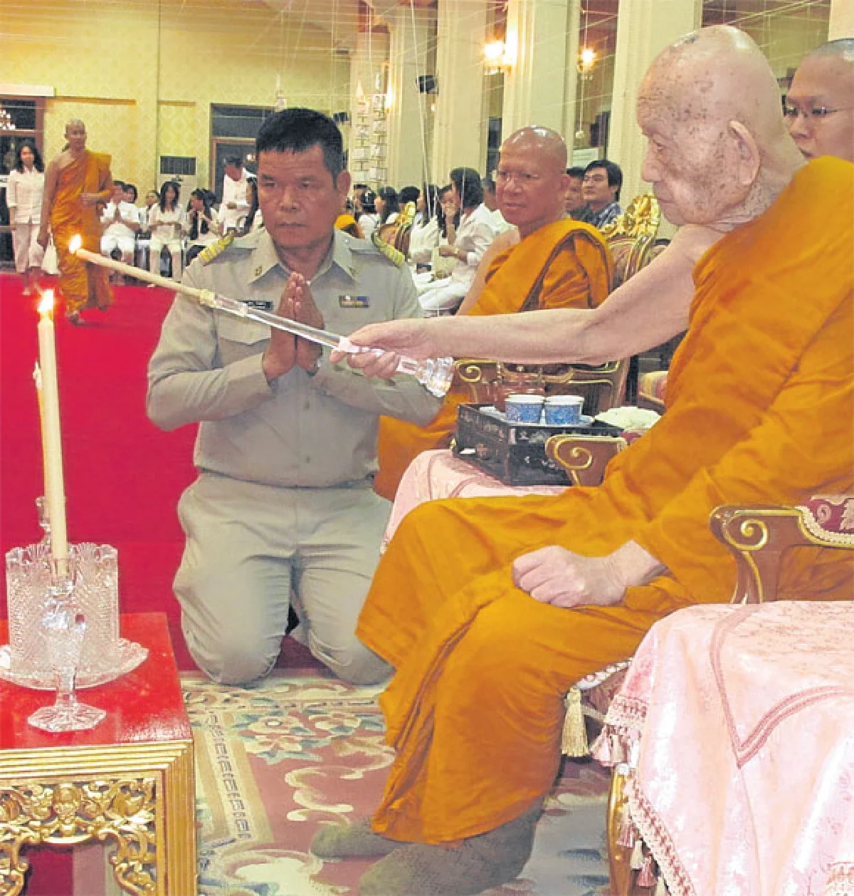 พระเถระผู้ใหญ่อวยพรปีใหม่ พ.ศ. 2557