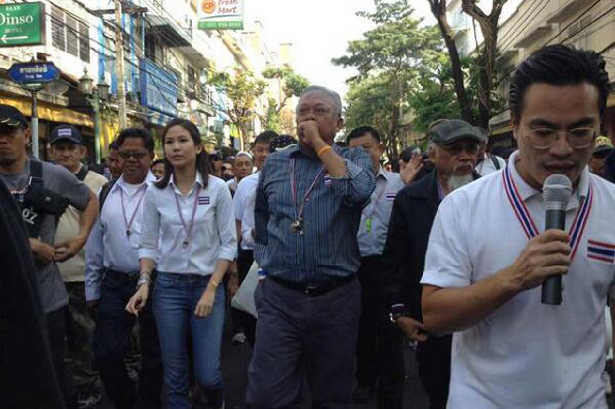 กปปส.เคลื่อนขบวนเรียกแขกฝั่งธนชวนร่วมปิดกทม. กปปส.เคลื่อนขบวนเรียกแขกฝั่งธนชวนร่วมปิดกทม.