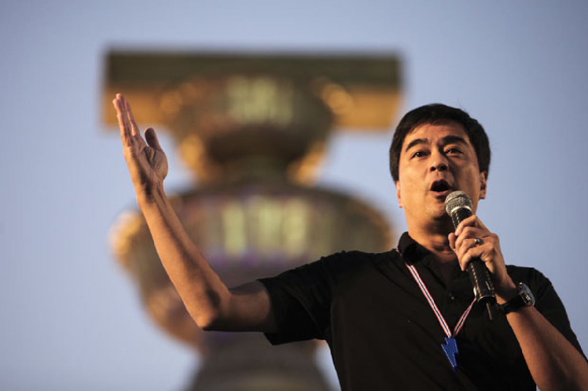 "มาร์ค" ซัด"ปู"โกหกระดับโลก "มาร์ค" ซัด"ปู"โกหกระดับโลก