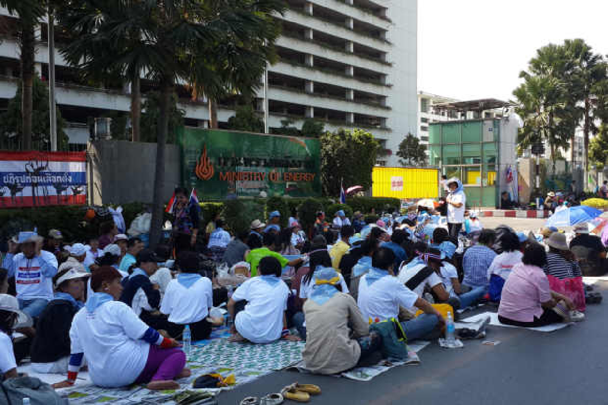 กปท.ลั่นยึดก.พลังงานจนกว่าจะชนะ กปท.ลั่นยึดก.พลังงานจนกว่าจะชนะ