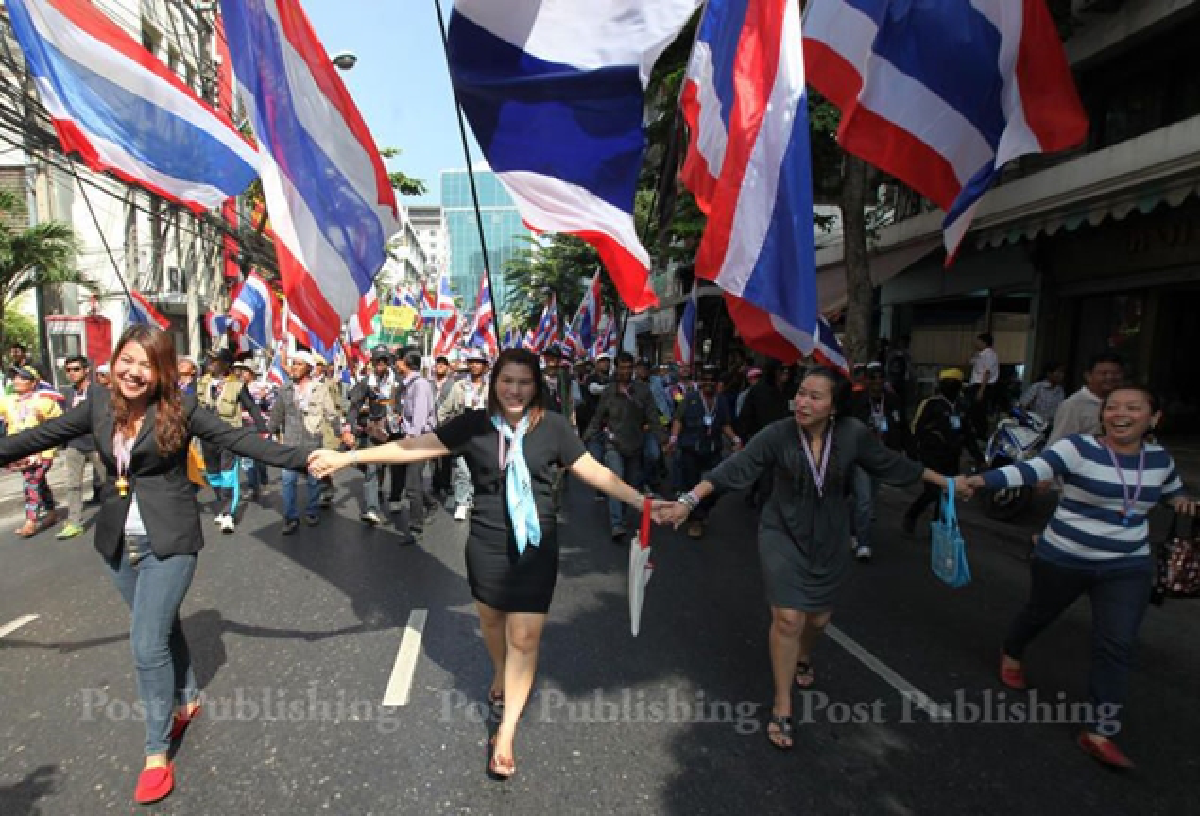 Govt shutdown this week, Suthep says (Updated)