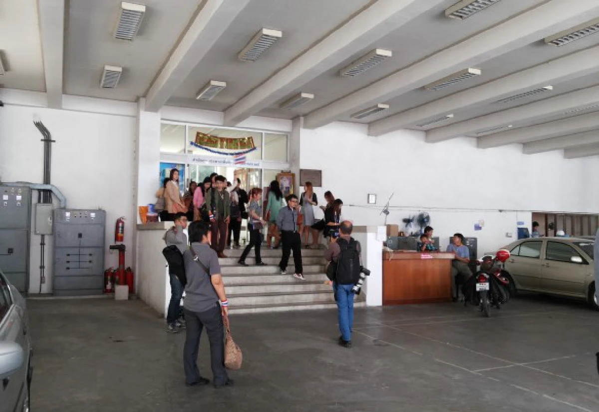 กปปส.อโศกลุยปิดสำนักงานสรรพากร