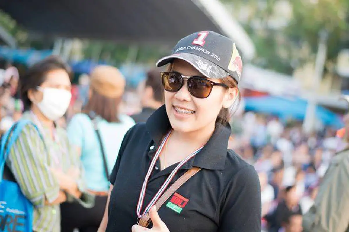 รวมดาวสาวม็อบสีสันแห่งการชุมนุม